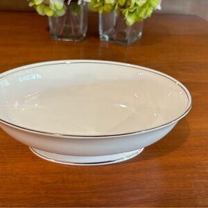 Lenox Federal Platinum Classic Collection Oval Serving Bowl